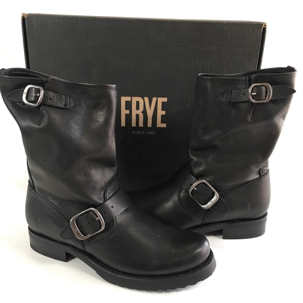 Frye Women's Veronica Short Leather Boot - Picture 2 of 7
